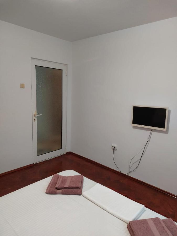 Апартаменты Apartamentdecebal Констанца Экстерьер фото